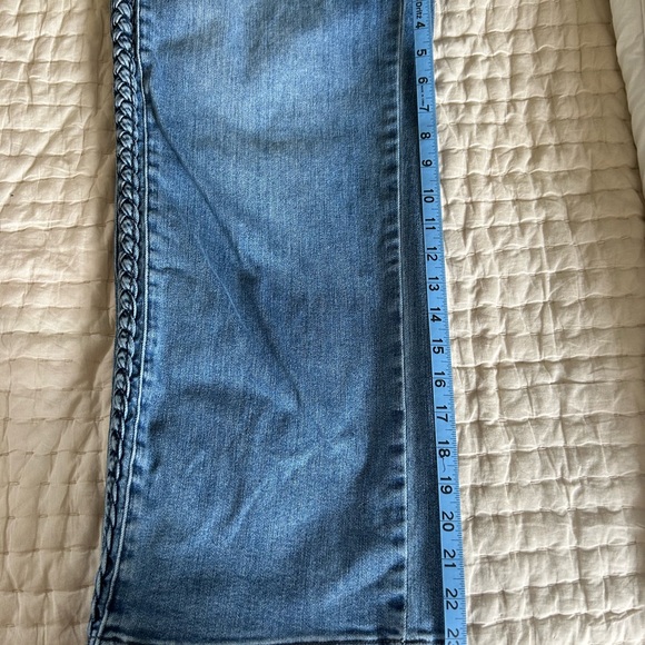 Judy Blue High Rise Medium Wash Side Braid Cropped Wide Leg Jeans 11/30 - Picture 6 of 8